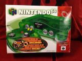 The picture of the Nintendo 64 : Une série fantastique : vert jungle + DK64 (Canada) bundle