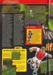 Scan of the review of FIFA 99 published in the magazine Consoles + 086, page 1