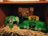 Overview of the Australian Donkey Kong 64 Wood Crate Bundle content.
