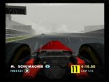 Course sous la pluie dans F1 World Grand Prix II. Schumi sous la pluie devrait bien s'en sortir, il est plutôt fort par ce temps.