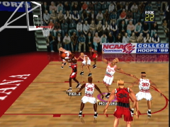 En bonne position pour marquer (Fox Sports College Hoops '99)