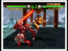 L'armure et l'épée de feu de Lord Deimos n'impressionnent pas Xiao Long dans ce combat du jeu Mace The Dark Age sur Nintendo 64  (Mace: The Dark Age)