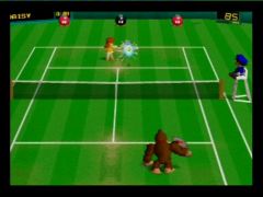 Beau retour de Daisy qui semble au passage avoir chargé la balle, ça risque de revenir fort ! (Mario Tennis)