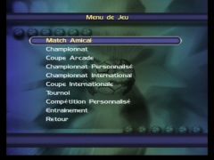 Ecran de menu du jeu, on peut se faire plaisir lors d'un match amical ou tenter des matchs plus épiques dans plusieures compétitions ! (Michael Owen's World League Soccer 2000)