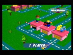 Le menu de Micro Machines 64, qui consiste à passer dans des petits garages pour choisir ses différentes options de jeu. (Micro Machines 64 Turbo)