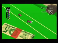 Deux concurrents restant pour se disputer la manche ! Mais que fait une liasse de billets sur le billard ?! (Micro Machines 64 Turbo)