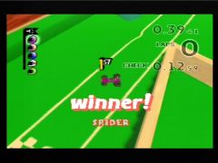 Victoire de Spider qui a réussi à éliminer tous ses adversaires ! (Micro Machines 64 Turbo)