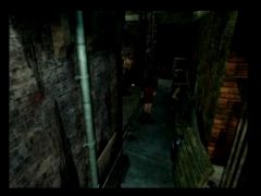 Claire est déjà salement blessée, et le jeu ne fait que commencer. J'espère qu'elle va trouver une petite plante verte à manger. (Resident Evil 2)