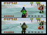 Duel entre Ryota Hayami et Dave Mariner dans la course Drake Lake du jeu Wave Race 64 sur Nintendo 64