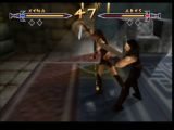 Xena attaque Ares lors d'un combat dans le jeu Wena Warrior Princess - the talisman of fate sur Nintendo 64