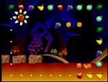 Yoshi avance avec prudence dans le niveau Soupe de Blargg du jeu Yoshi's Story sur Nintendo 64