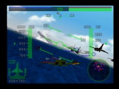 Le boss émerge de l'océan (Aero Fighters Assault)