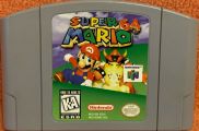 Scan of cartridge of Super Mario 64