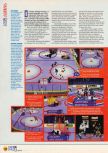 Scan du test de Wayne Gretzky's 3D Hockey paru dans le magazine N64 06, page 5